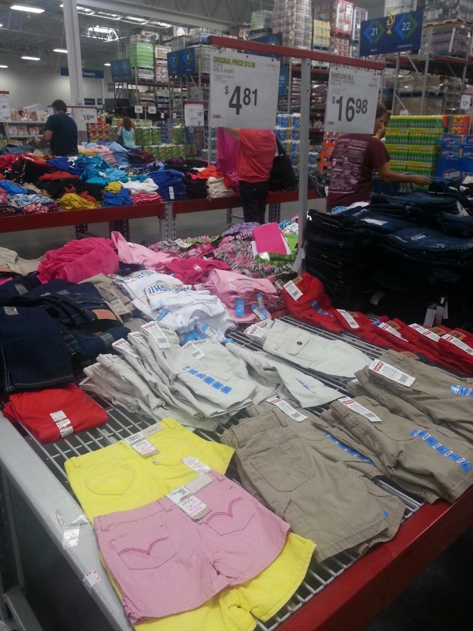 stores that sell levi jeans