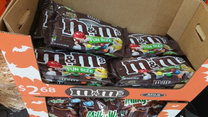 mars-halloween-walmart-1